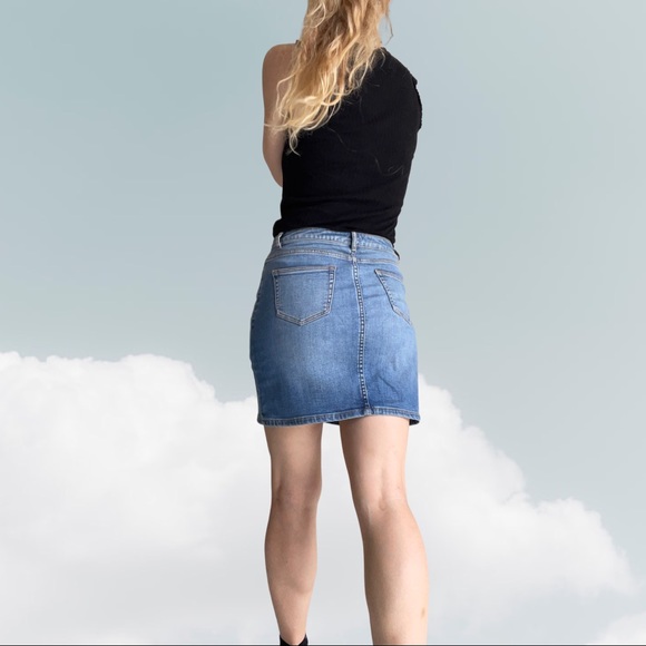 SABA denim skirt, very high quality soft denim. Size 10 - Picture 11 of 11